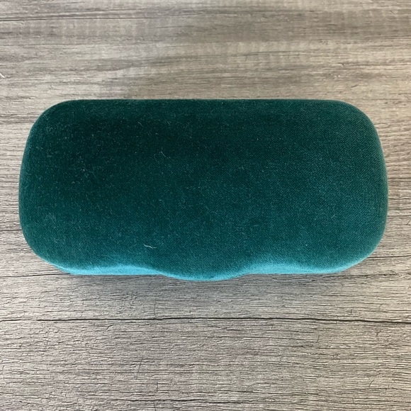 Gucci Eyeglasses - Picture 10 of 12